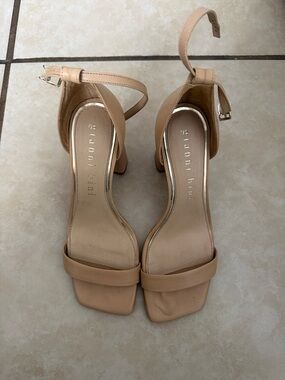 Gianni Bini Beige Nude Ankle-Strap Block Heels